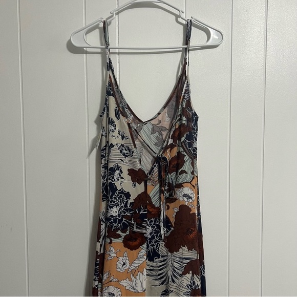 NWT O’Neill Brayden Maxi Dress Size Medium - Picture 3 of 4